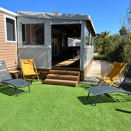 Mobil Home Neuf 6 P Climatise A Hyeres A 200 M De La Mer Dans Camping 4 Etoiles Exteriör bild