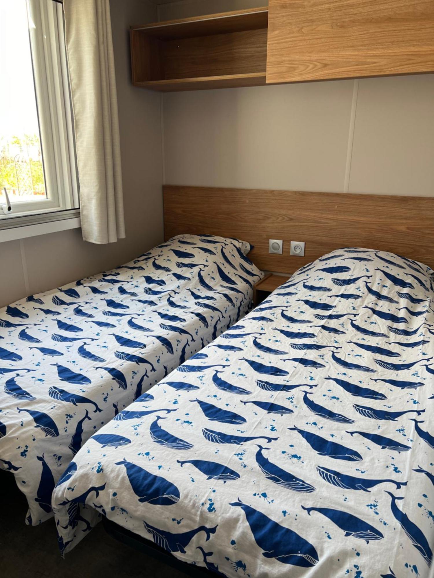 Mobil Home Neuf 6 P Climatise A Hyeres A 200 M De La Mer Dans Camping 4 Etoiles Exteriör bild